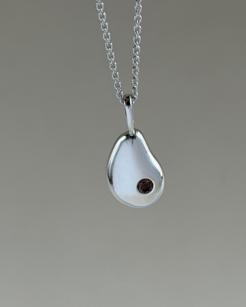 кулон ЧУВСТВУЙ уверенность