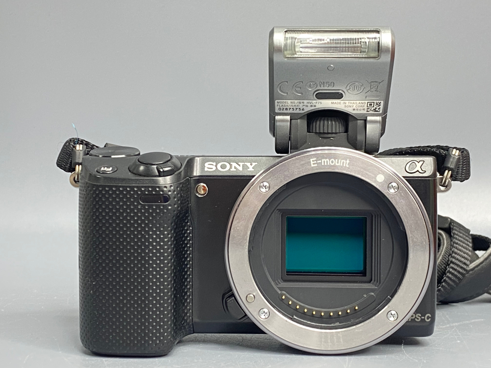 Sony NEX-5T kit 16-50mm