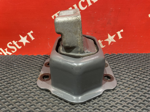 Подушка двигателя задняя 2018г