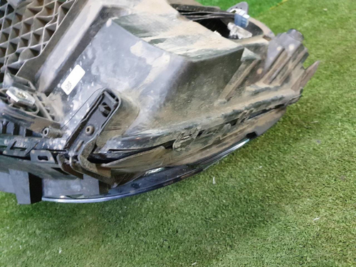 Битая Фара правая Mercedes GLC X253 (2015-2019) LED