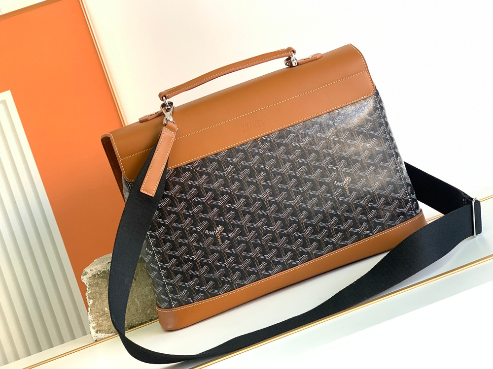 Goyard Citadin Messenger Bag