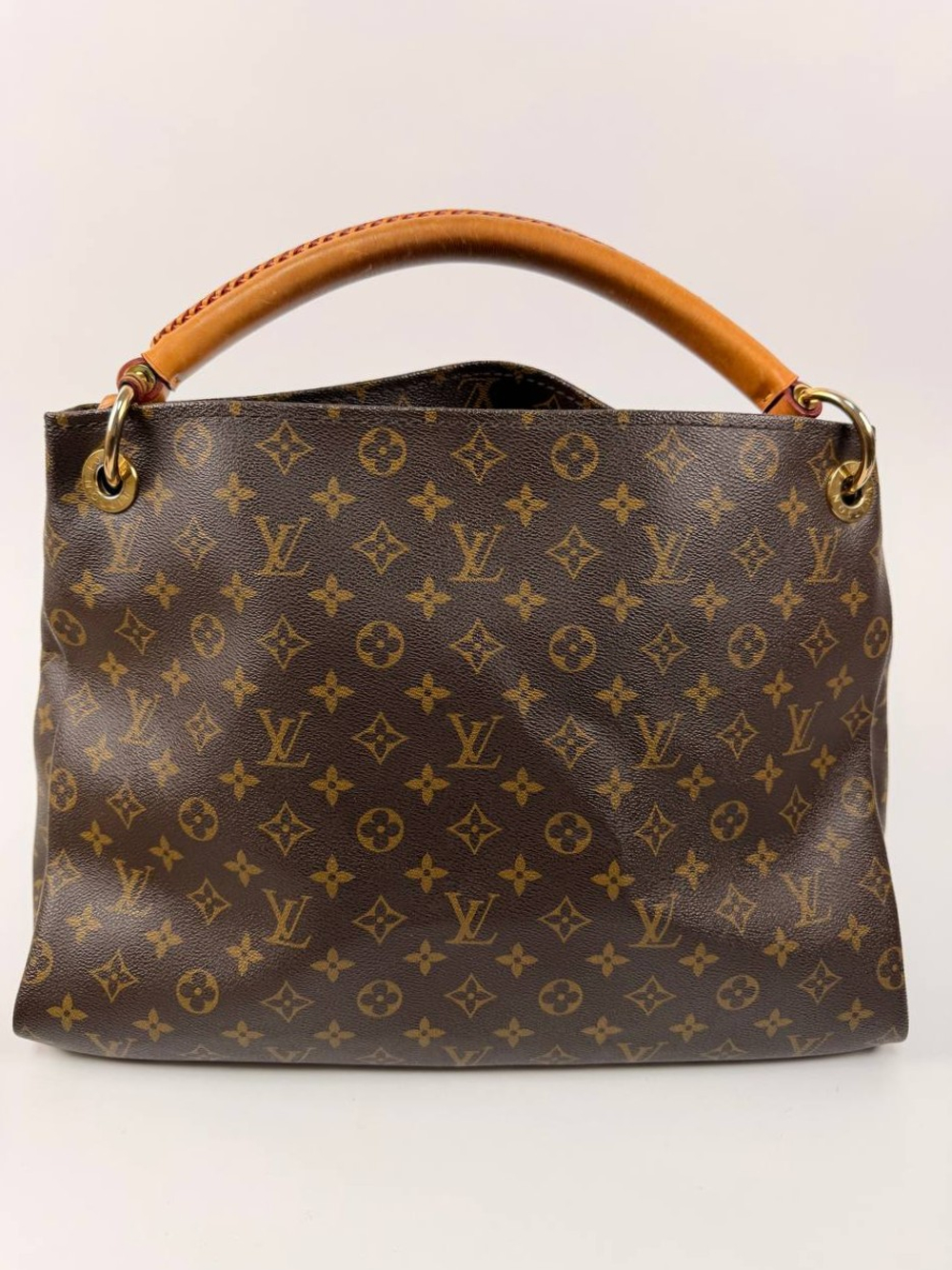 Сумка Louis Vuitton Artsy MM