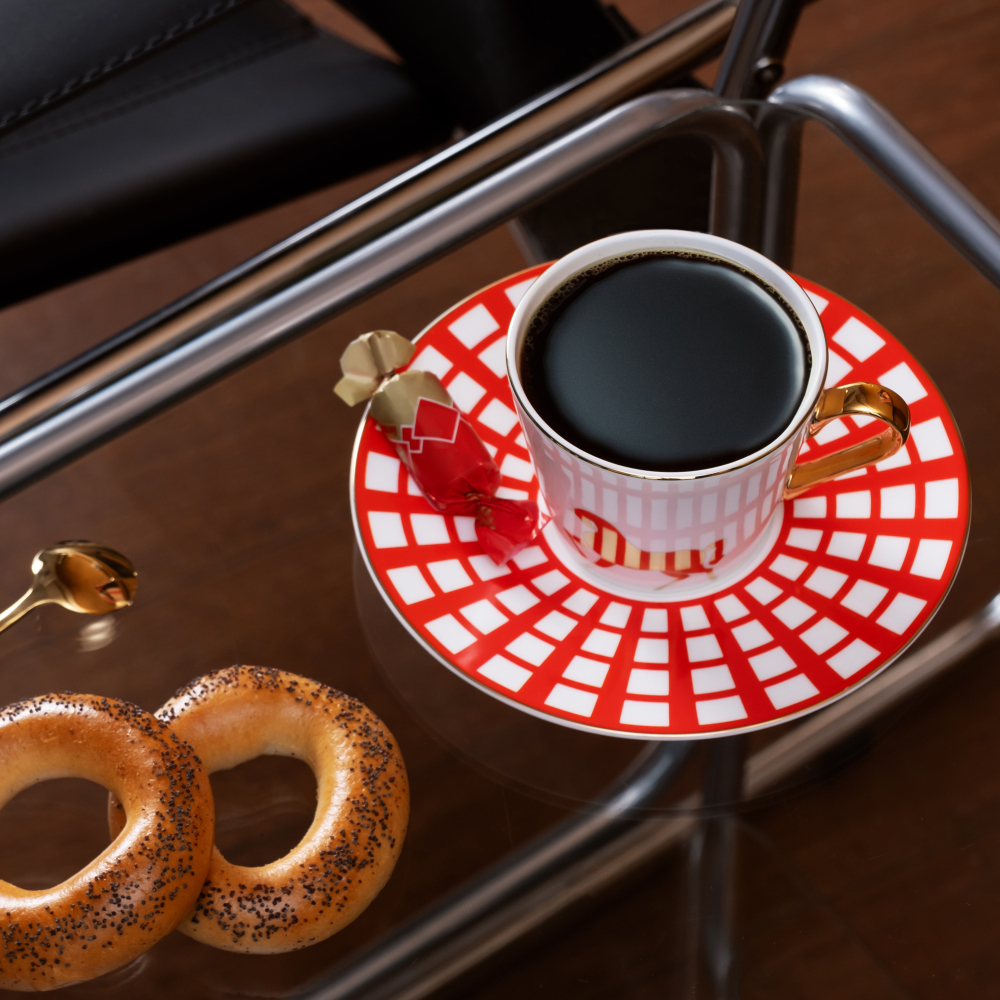 Чайная пара Farforite «Золотой конь» 250 мл в подарочной коробке