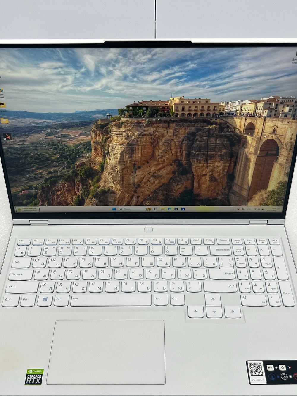 Ноутбук Lenovo Legion 5-16ACH6H AMD 16"/AMD Ryzen 5 5600H/RAM 8 GB/SSD 512 GB/GeForce RTX 3050/2560x1600/IPS 165Hz/Windows 11/Подсветка кл-ры LED/Белый. Состояние: B1