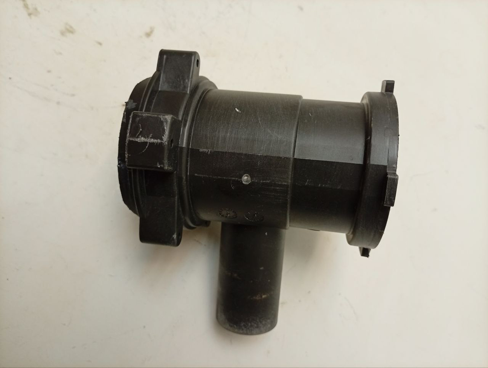 S1WTF3002A кт14 Улитка сливного насоса для стиральных машин Bosch Siemens 145787 б/у