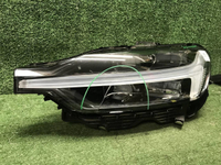 Битая Фара левая Volvo XC60 2 (2017-2021) LED
