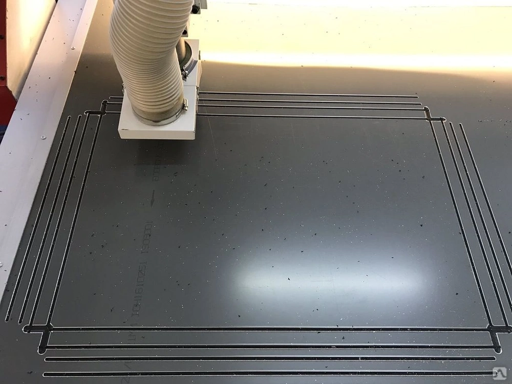 Фрезерование композитных панелей на станке с ЧПУ