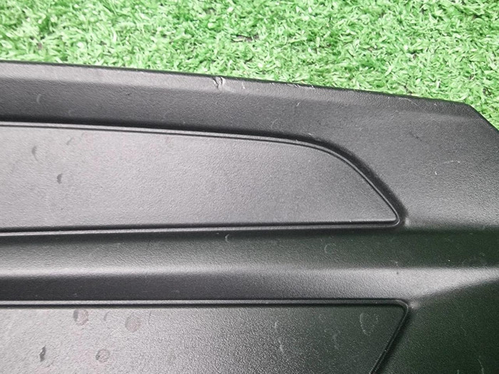 Решетка переднего бампера RH Volvo XC60 2 (17-21)