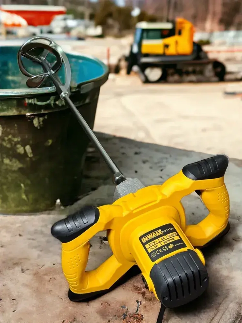Миксер строительный электрический Dewalt, 2600 Вт