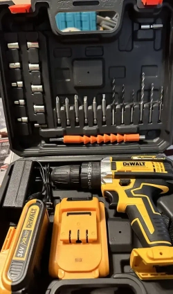 DeWalt Шуруповерт, 36 В, 2 АКБ