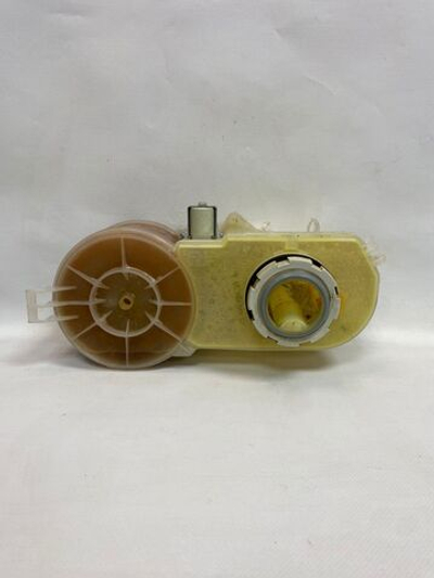 69.1 Бачок для соли Miele 447958 б/у для посудомоечной машины