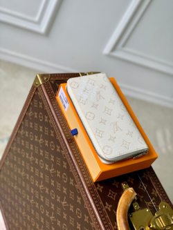 Louis Vuitton Zippy Vertical Wallet