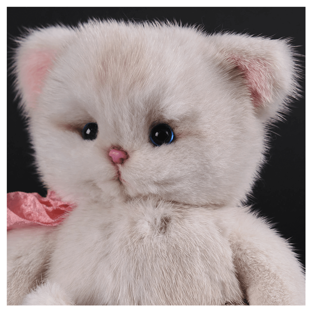 Мягкая игрушка из меха «Котенок Снежок»