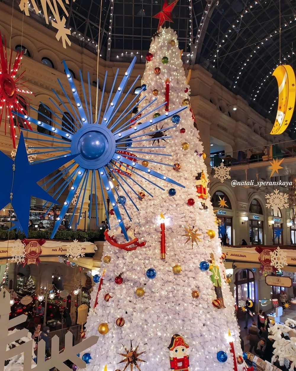 Уличная елка каркасная "Уральская белая" (белая пвх) 12 м