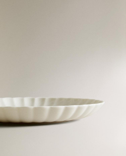 ZARA HOME ДЕСЕРТНАЯ ТАРЕЛКА ИЗ ФАРФОРА С ВОЛНИСТОЙ КРОМКОЙ, БЕЛЫЙ