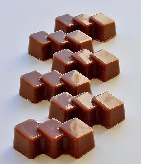 400 |Форма для шоколадных изделий (275*175 мм)