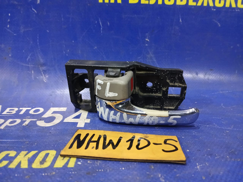 Ручка двери передней левой салонная TOYOTA PRIUS 1998