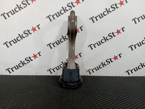 Поршень с шатуном