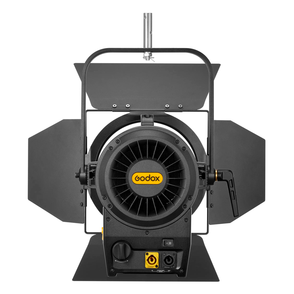 Осветитель Godox F7-120Bi K2 с линзой Френеля, 3200-5600K, 120 Вт