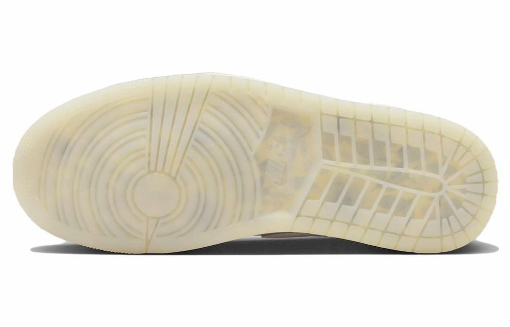 Кроссовки Chris Paul X Jordan Air Jordan 1 Low Og "Light Cream And Sail" Pu Pe