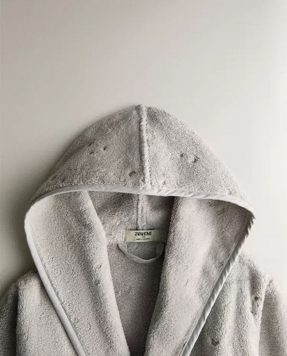 ZARA HOME ДЕТСКИЙ ХАЛАТ СО ЗВЕЗДАМИ И СЕРДЕЧКАМИ, СЕРЫЙ