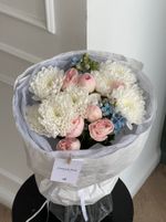 Авторский букет с голубыми незабудками