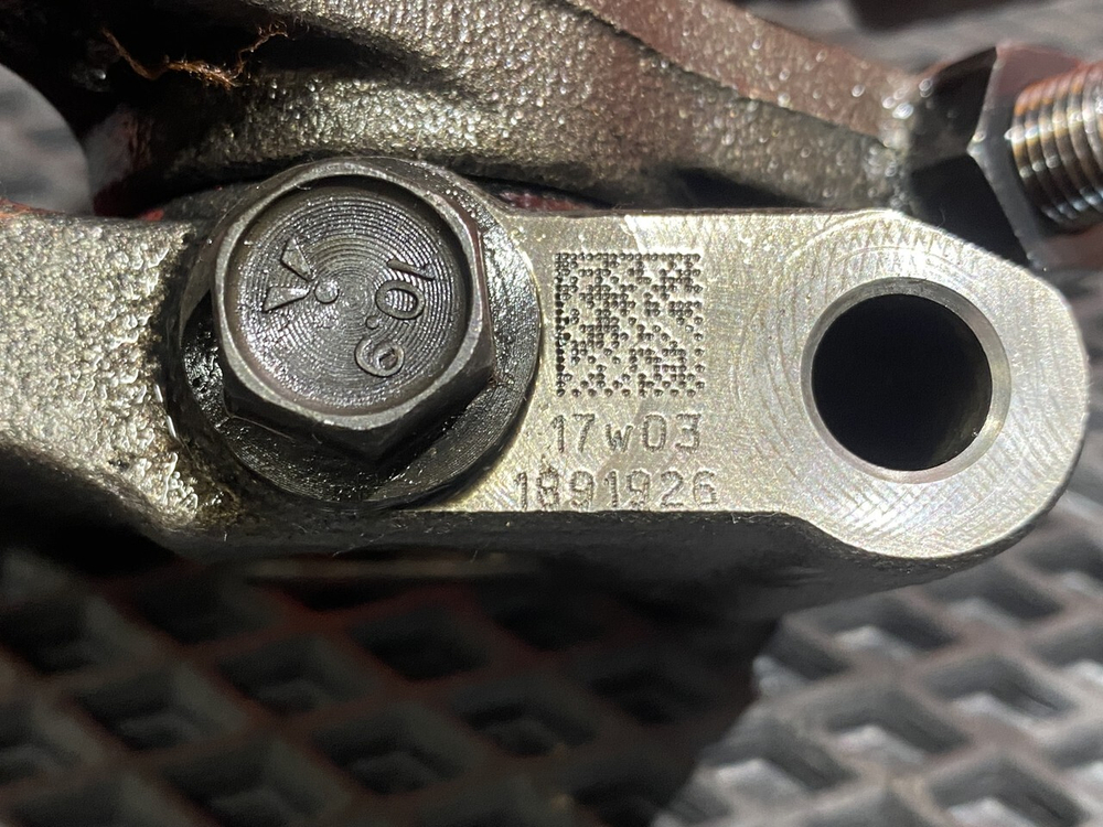 Вал рокеров в сборе 2018г.