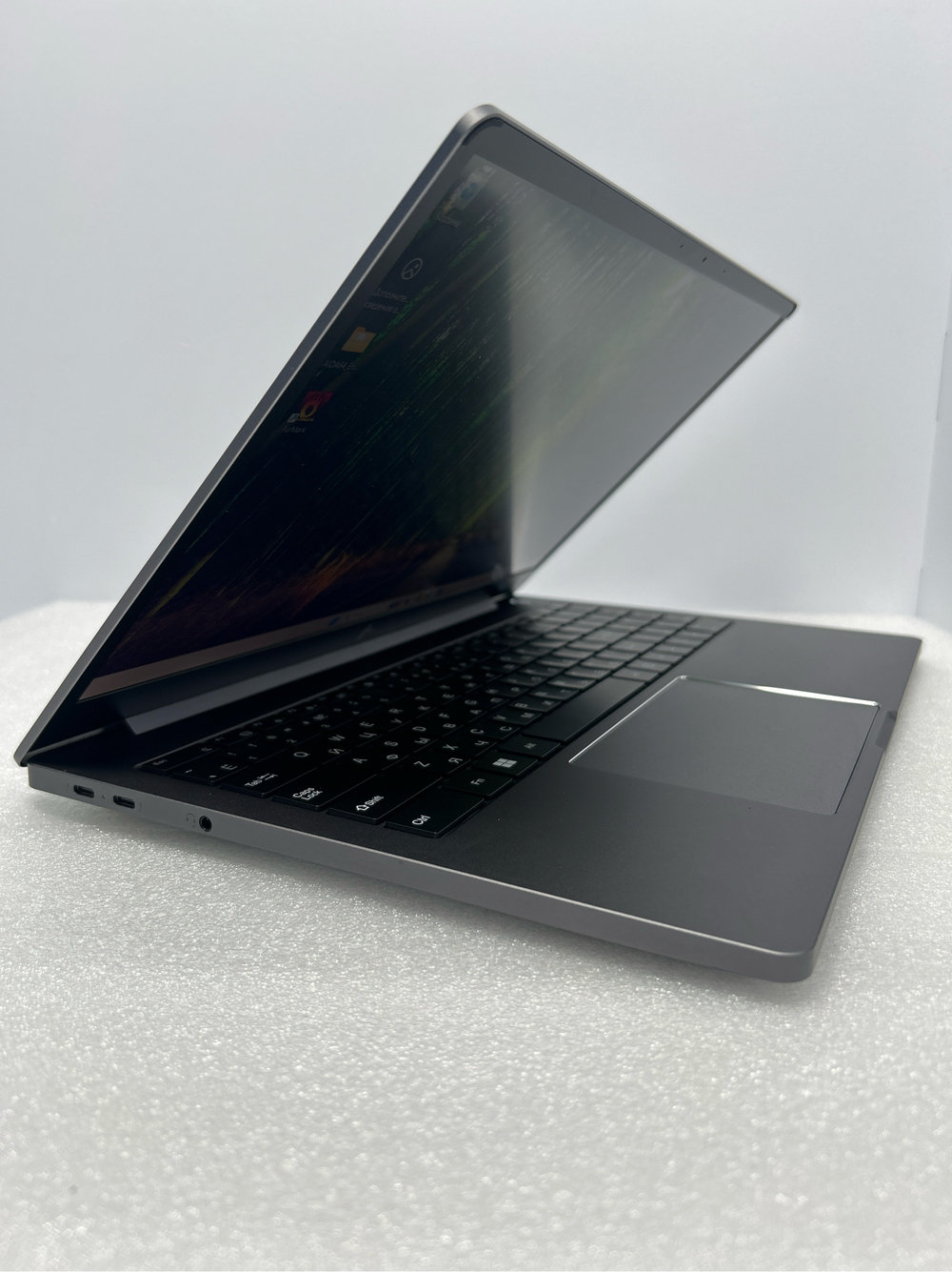 Ноутбук F+ FLAPTOP R-Series (FLTP-5R7-16512-W) 15.6"/AMD Ryzen 7 5825U/RAM 16GB/SSD 512GB/AMD Radeon RX Vega 8/1920x1080/IPS/Win11/Подсветка кл-ры: LED/серебристый Состояние: A1