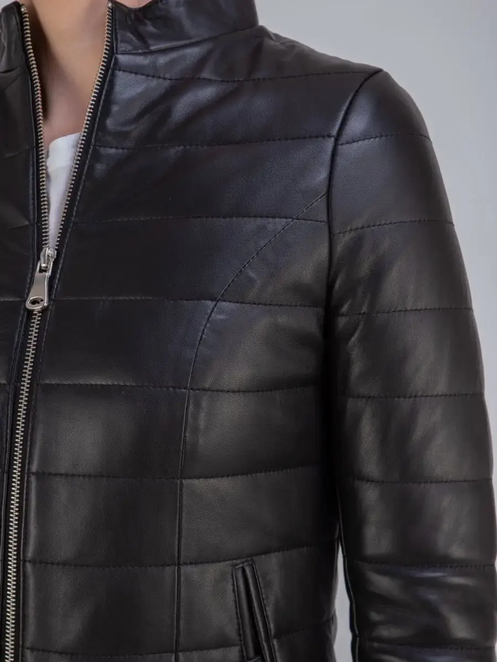 Куртка женская из натуральной кожи короткая Турция