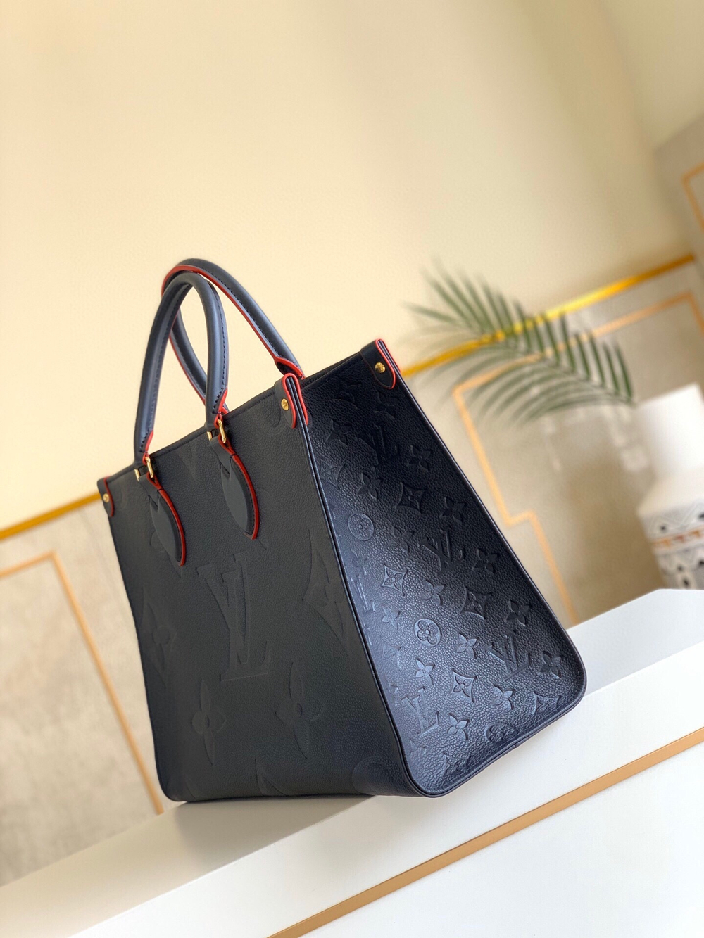 Louis Vuitton Onthego MM