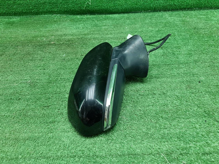 Зеркало правое Toyota Camry xv70 (17-нв) 8 конт.