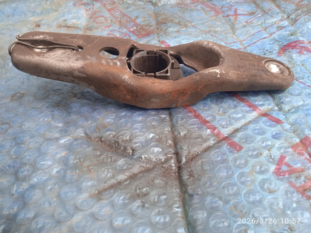 Подшипник выжимной сцепления с рычагом Шкода Октавия А5 1.4 BUD Б/У