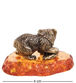 Народные промыслы AM-1598 Фигурка «Медведь с рыбой» (латунь, янтарь)