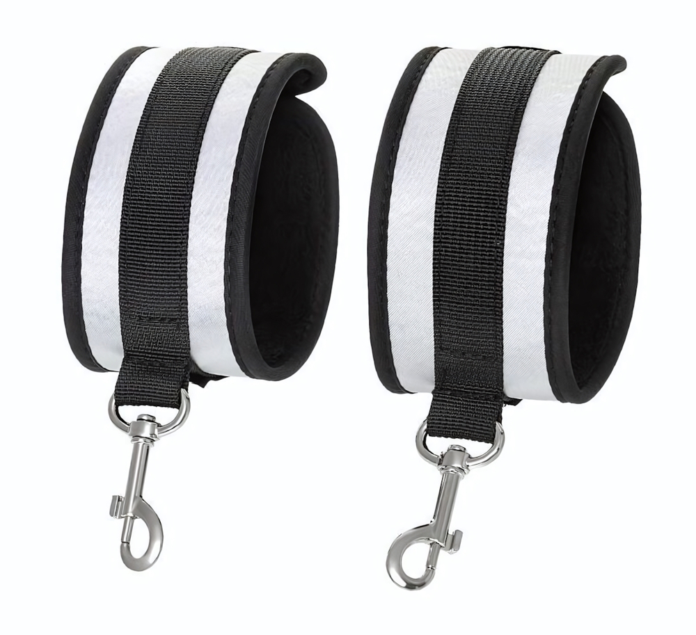 Серебристо-черные оковы Anonymo (Цвет: серебристый с черным)