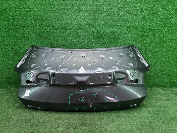 Крышка багажника Changan Lamore (2023-н.в.)