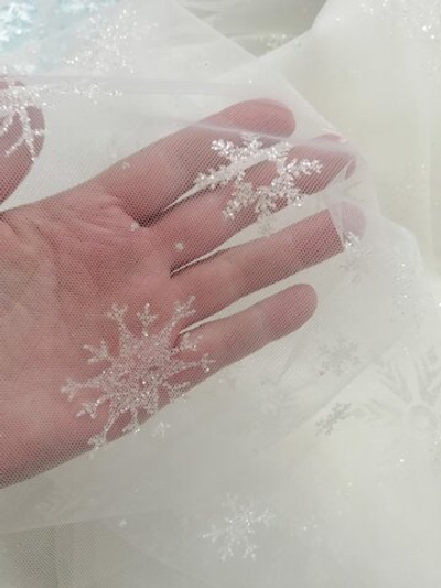 Сетка (узор). Белая, крупные снежинки