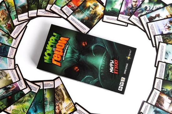 Настольная игра с картами и колодами