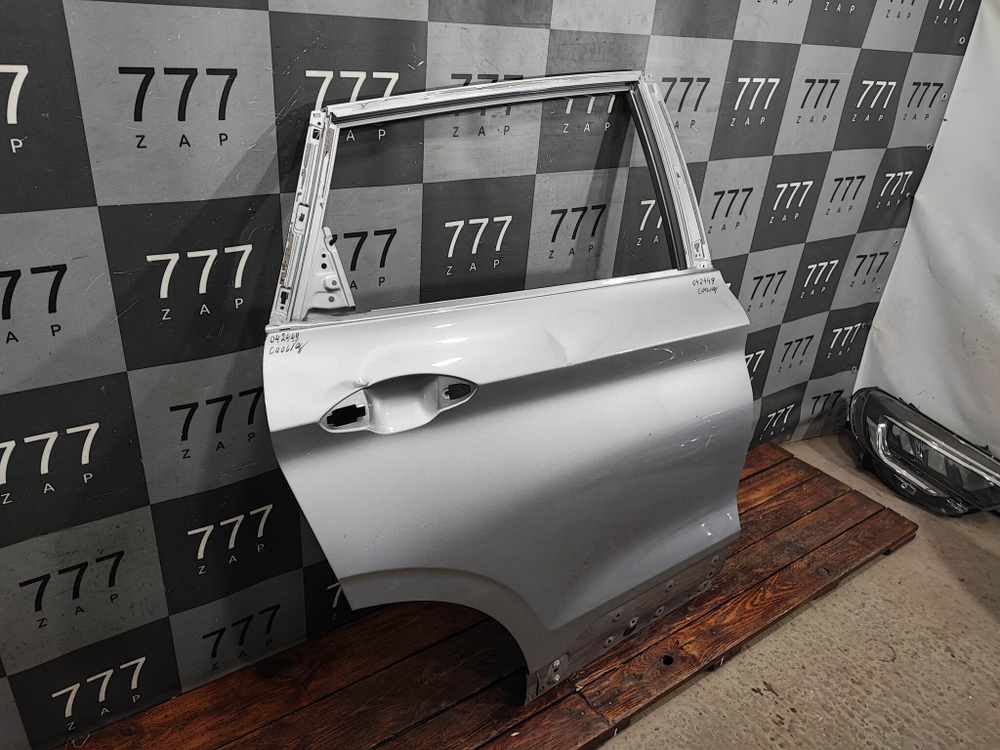 Дверь задняя правая Geely Coolray 19-нв Б/У Оригинал 5081040200C15