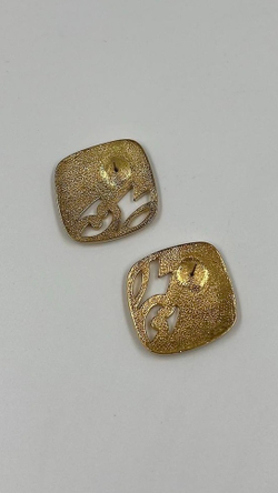 Серьги с бежевой эмалью Avon