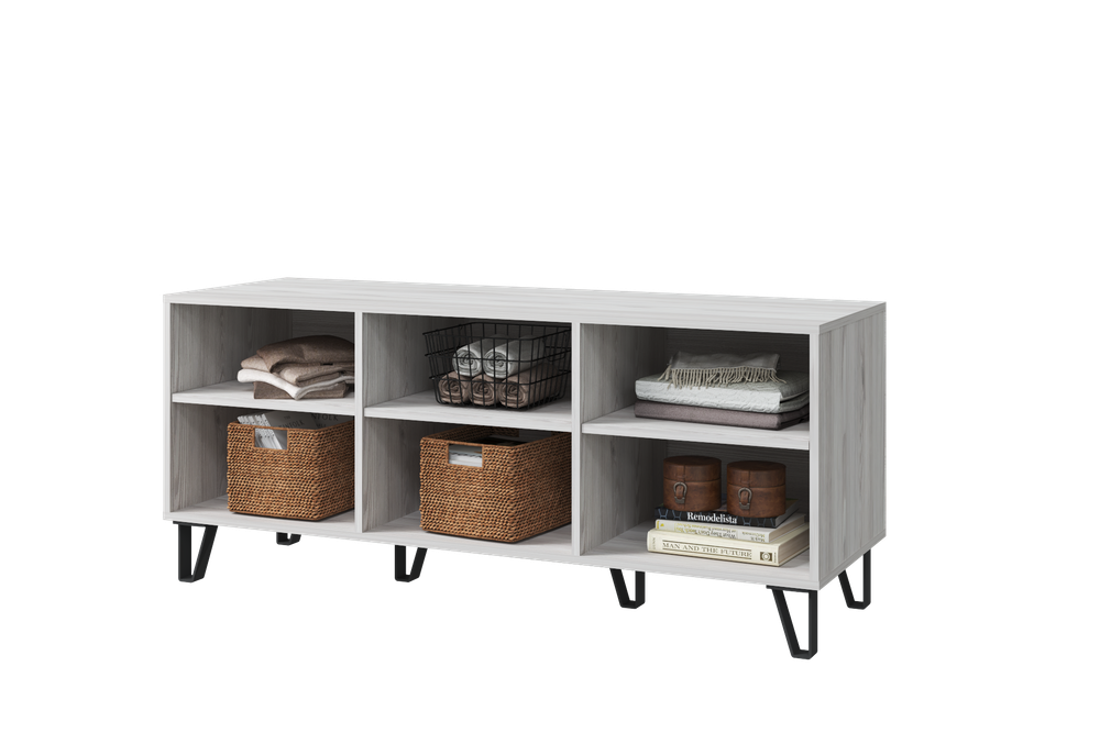 Солана Тумба под ТВ