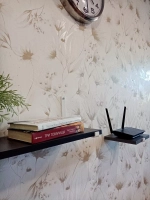 Полка настенная прямая на кронштейнах