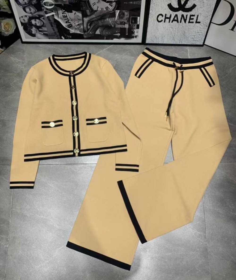 Костюм Balmain