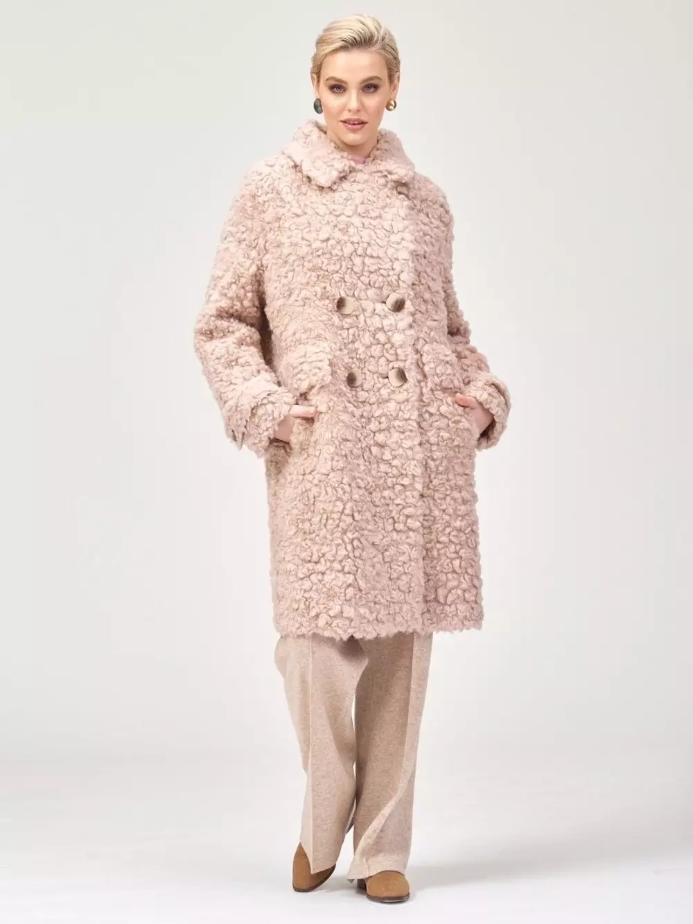 Шуба из шерсти мериноса чебурашка, розово-бежевая, SilverFox (арт. S1160rm05bz)