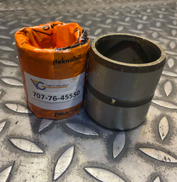 Втулка 707-76-45550