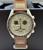 Швейцарские мужские часы Swatch x Omega Bioceramic Moonswatch Mission to Saturn SO33T100