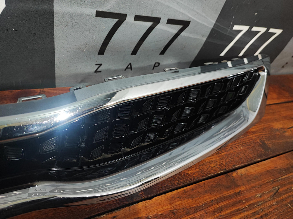 Решетка радиатора Kia Rio 4 X-Line 17-20 Б/У Оригинал 86350H0500