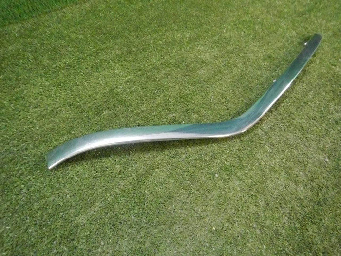 Молдинг бампера левый Mercedes GLS x167 19-23 AMG