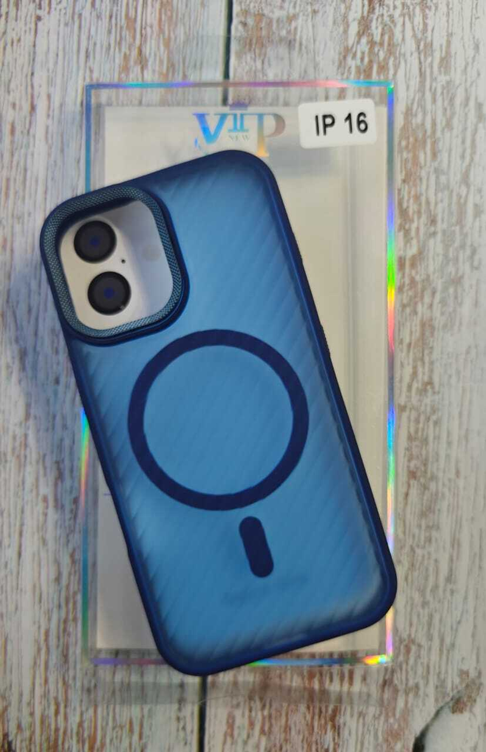 Чехлы для iPhone 16 Pro матовый с Magsafe (волна-синий)