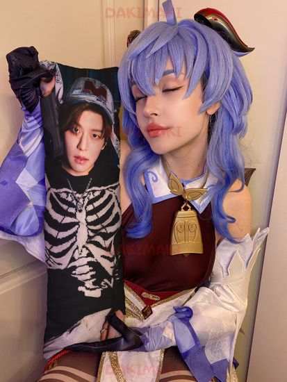 Мини дакимакура Сынмин из Стрей Кидс арт. M1114, 60х20 см