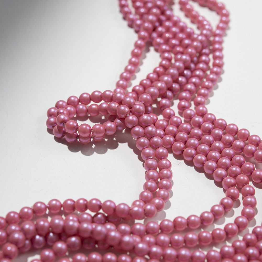 Жемчуг Майорка, оттенок "Hot Pink", шар 4мм, перламутрово-сатиновое улучшенное покрытие